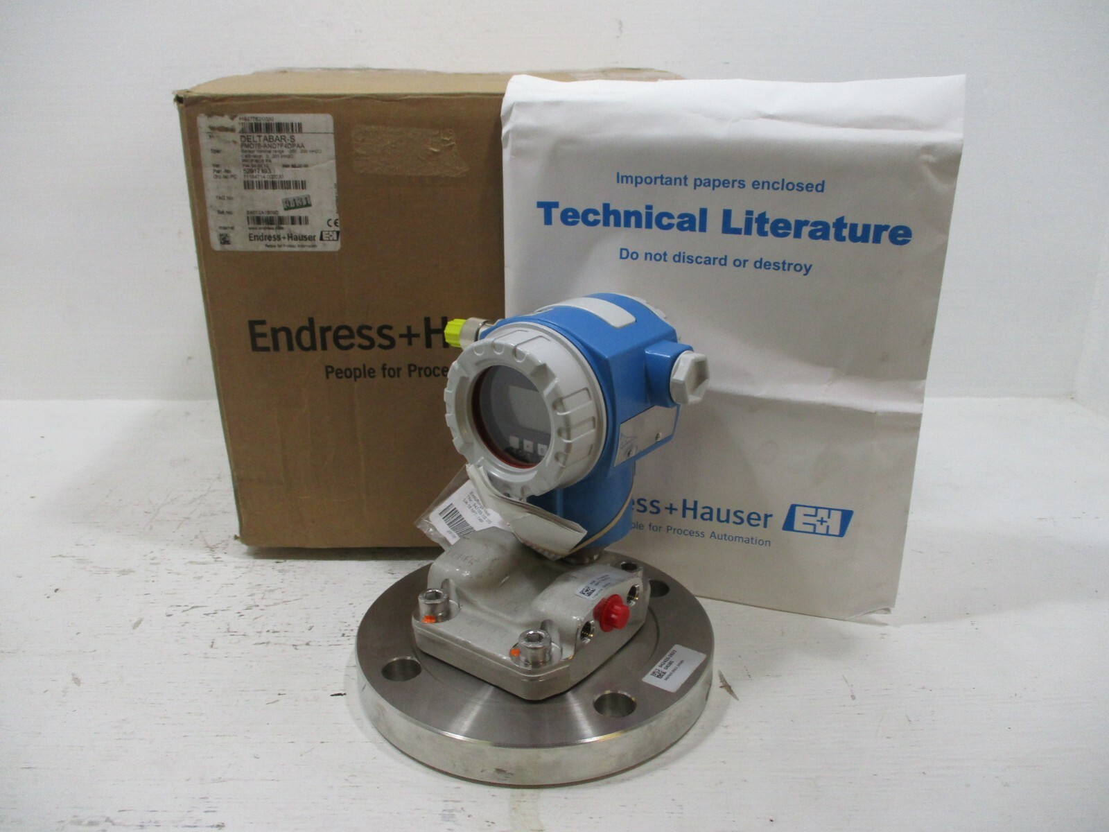 NEW Endress Hauser FMD76-AND7F4DPAA Deltabar-S Pressure Transmitter FMD-76