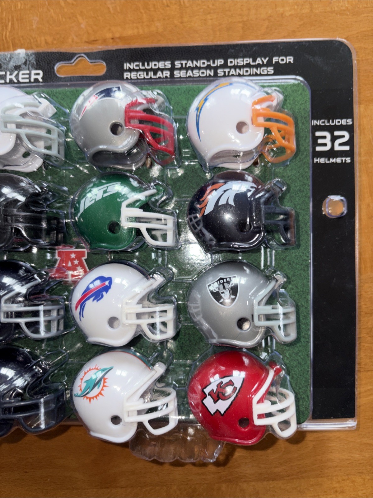 Riddell NFL Helmet Tracker Set w/ 32 Mini Helmets & Display Boards Multicolor