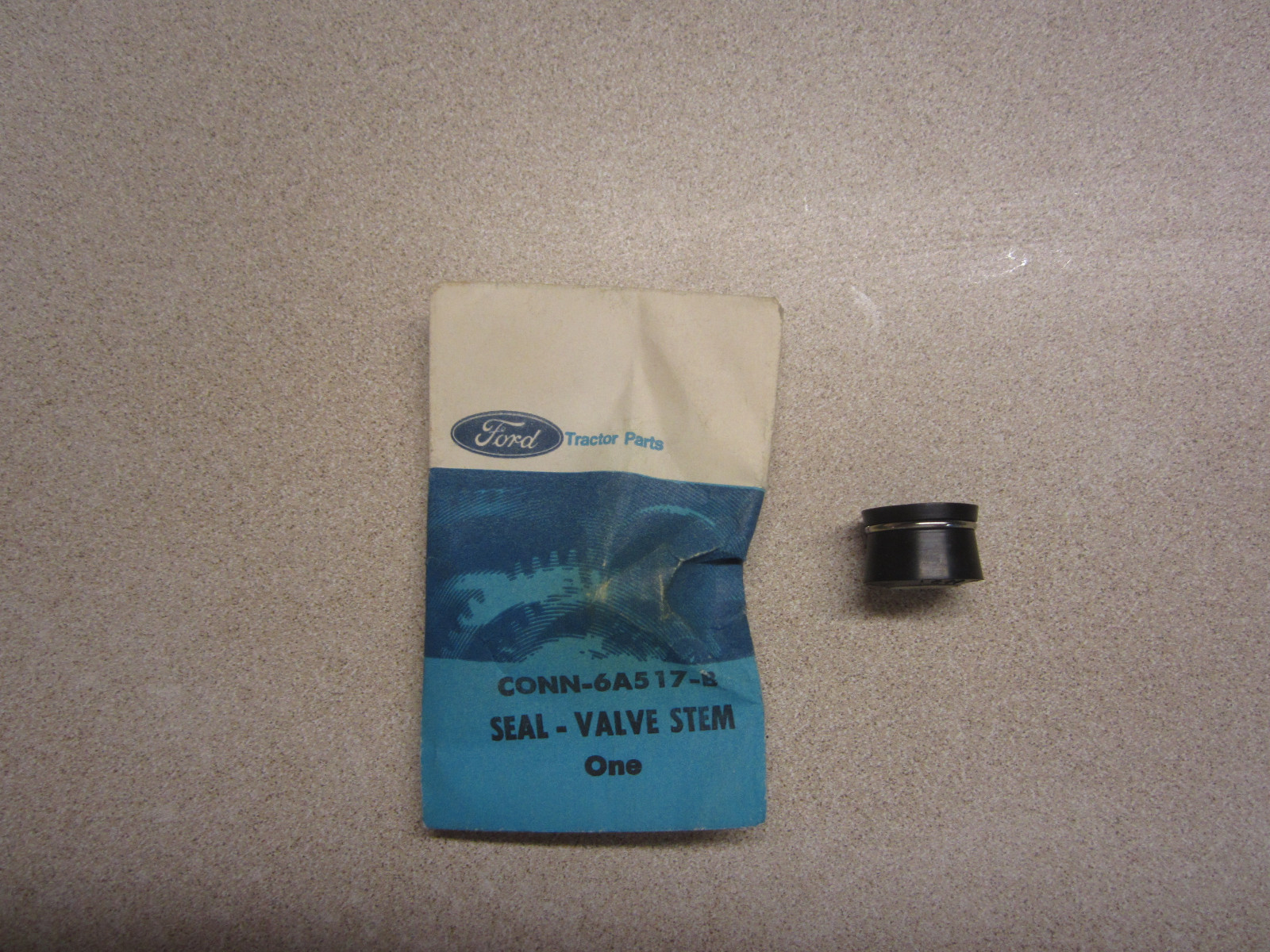 Ford C0NN6A517B Valve Stem Seal