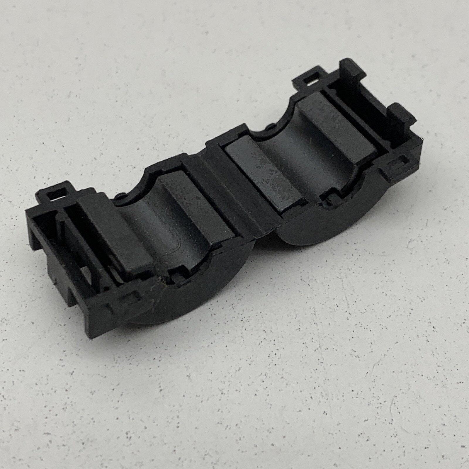 (10-Pack) Fair-Rite VO Openable Split Core Ferrite Clamp, 6mm Cable