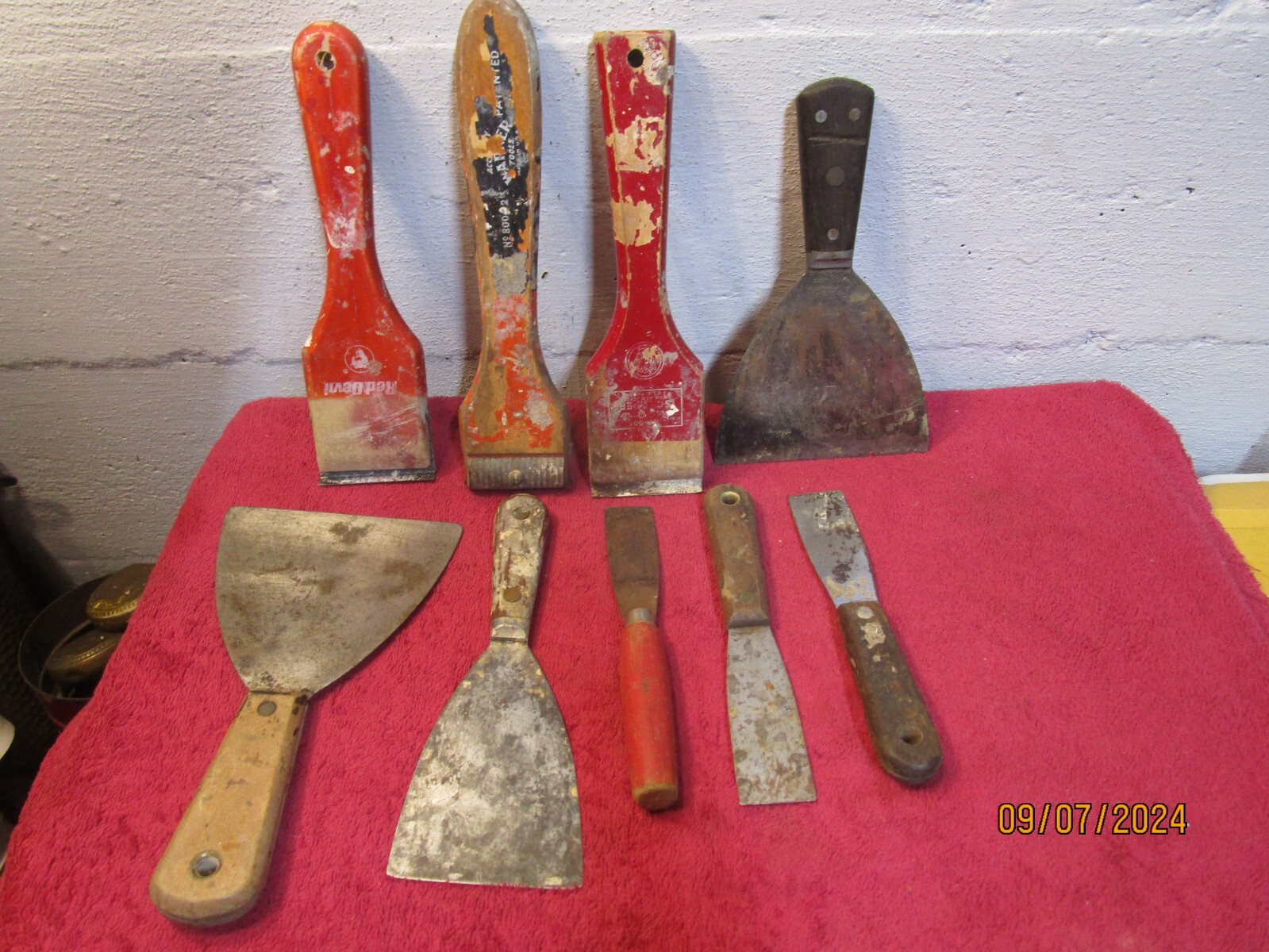 Vintage Lot of 9 Wood Handle Paint Scrapers Chipped and Stained Red Devil
