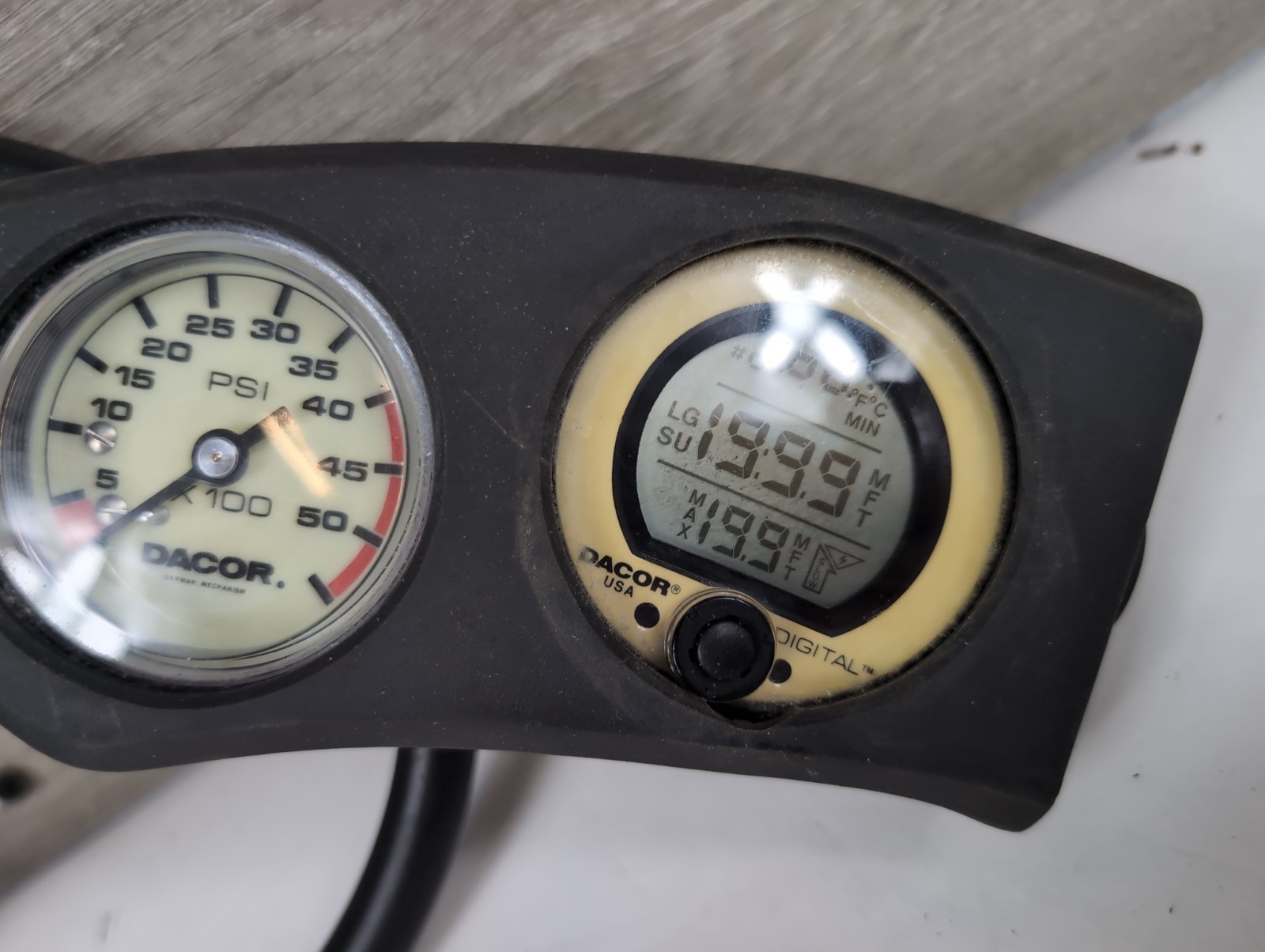 Dacor Console Digital Gauges Scuba Diving Set PSI