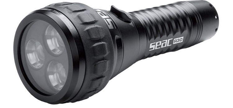 SEAC R30 FLASHLIGHT BLACK COLOR 3 LED RECHARGEABLE (ADJUSTABLE BEAM)