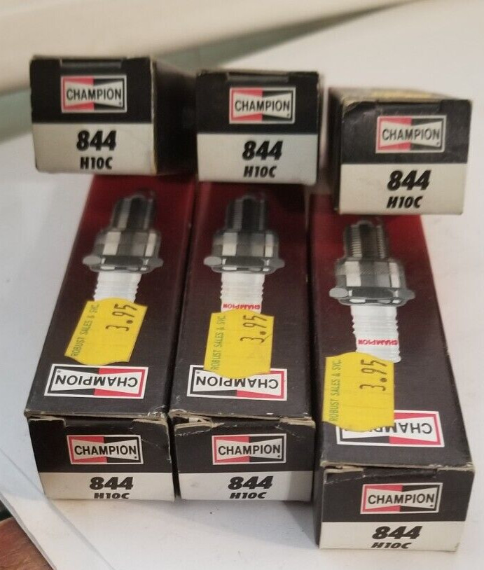 LOT OF Six 6 Copper Plus Champion Spark Plugs  844  H10C