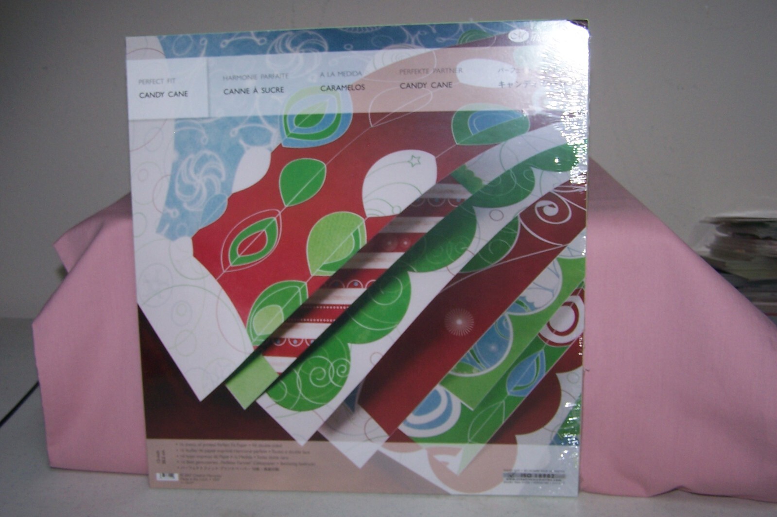 Creative Memories Perfect Fit Paper Pack CANDY CANE 12 Inch 16 Sheets NEW Pack