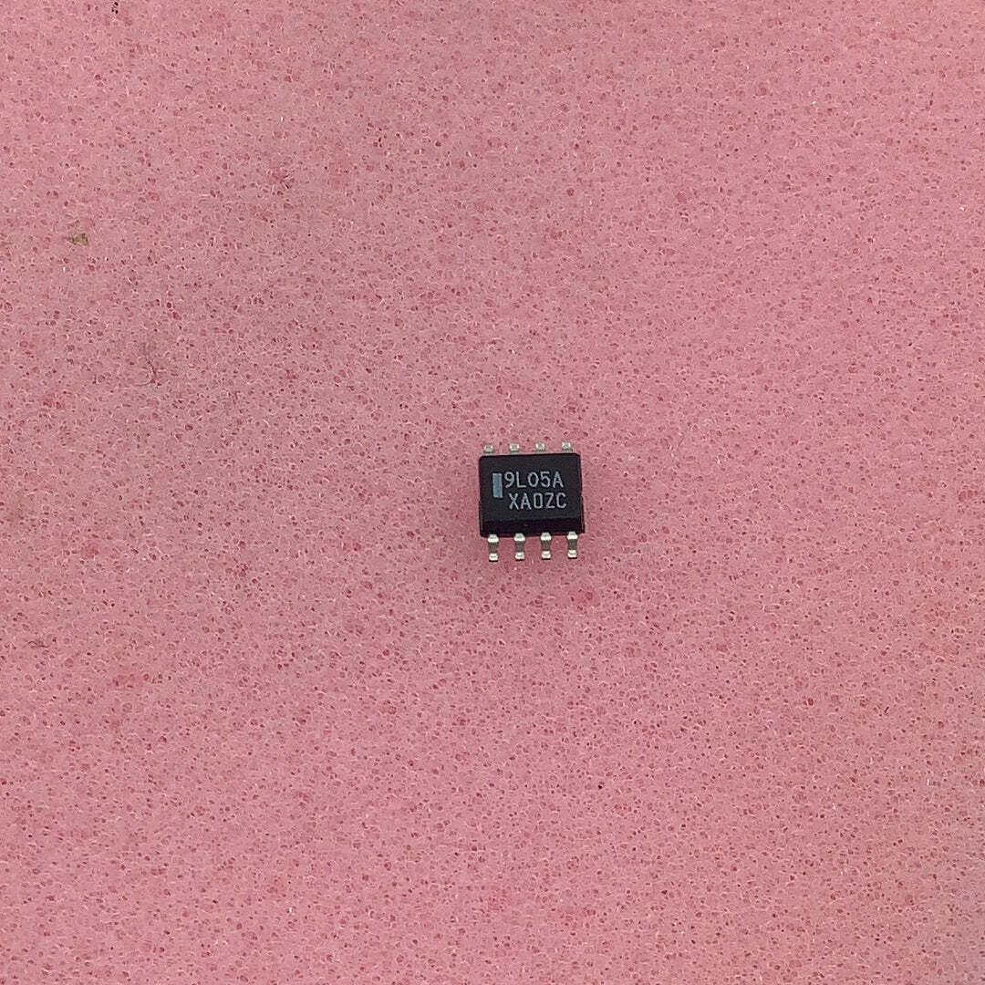 MC79L05ACD - MOTOROLA (-)5.0V Linear Voltage Regulator IC Negative Fixed 1 Outpu
