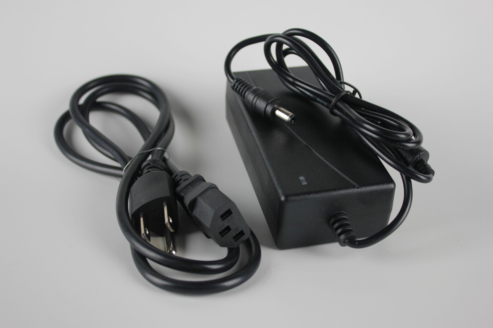 GREENLEE / TEMPO SIDEKICK PLUS WALL CHARGER 12V 5A