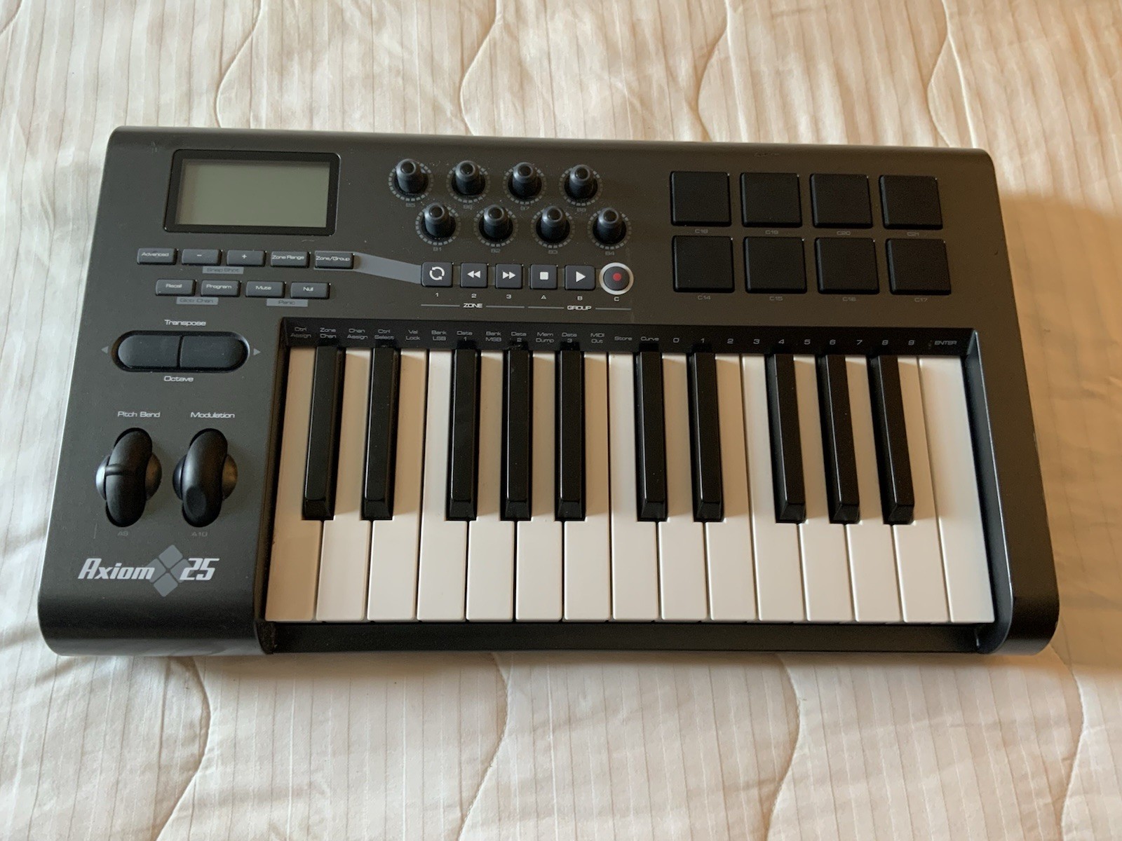M-Audio Axiom 25 MIDI/USB Midi Keyboard Controller -with aftertouch!