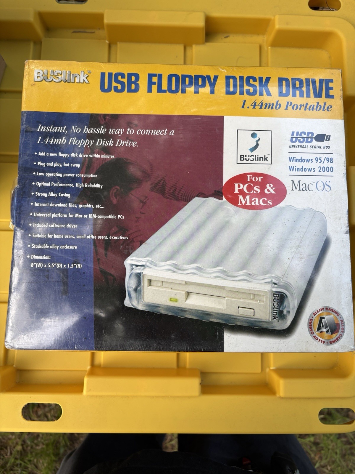 NEW BUSlink USB Floppy Disk Drive 1.44mb - Win 95/98/2000 & Mac OS - 3.5”