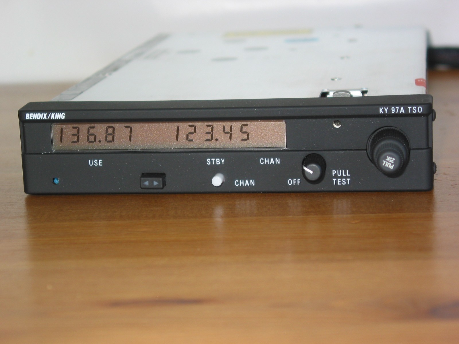 BENDIX KING KY-97A VHF COM RADIO WITH FORM 8130-3 ! BRAND NEW NEVER INSTALLED !