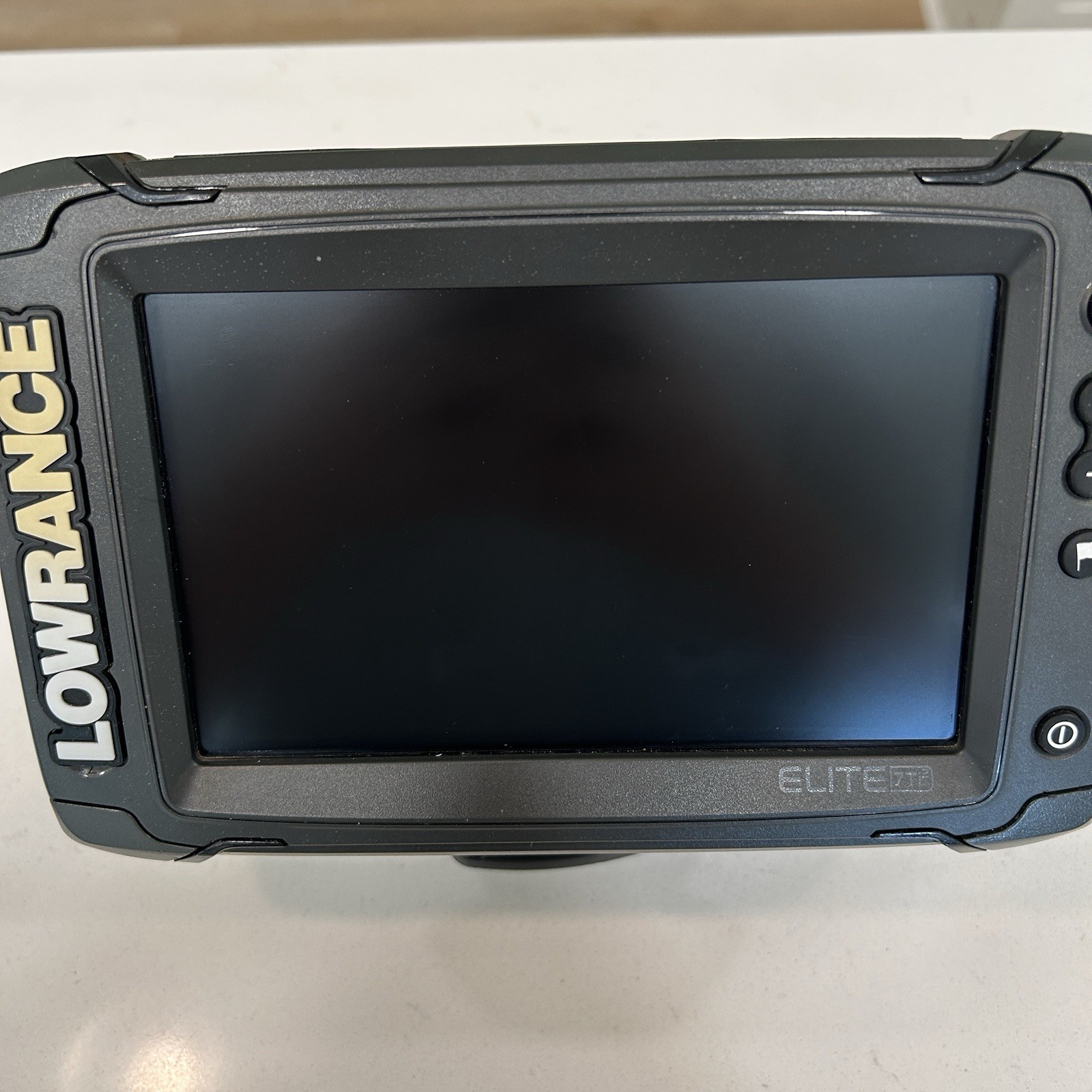 Lowrance Elite-7 Ti2 GPS Chartplotter Sonar Fish With Suncover