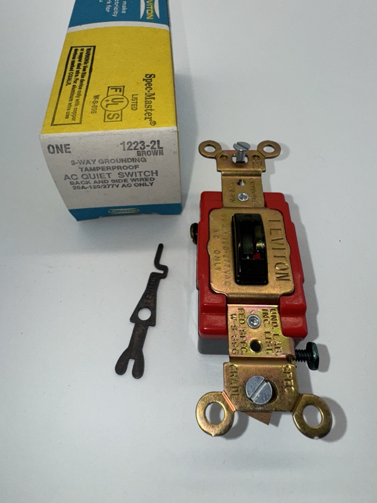 Leviton 1223-2L 20-Amp, 120/277-Volt, Toggle Locking 3-Way AC Quiet Switch,