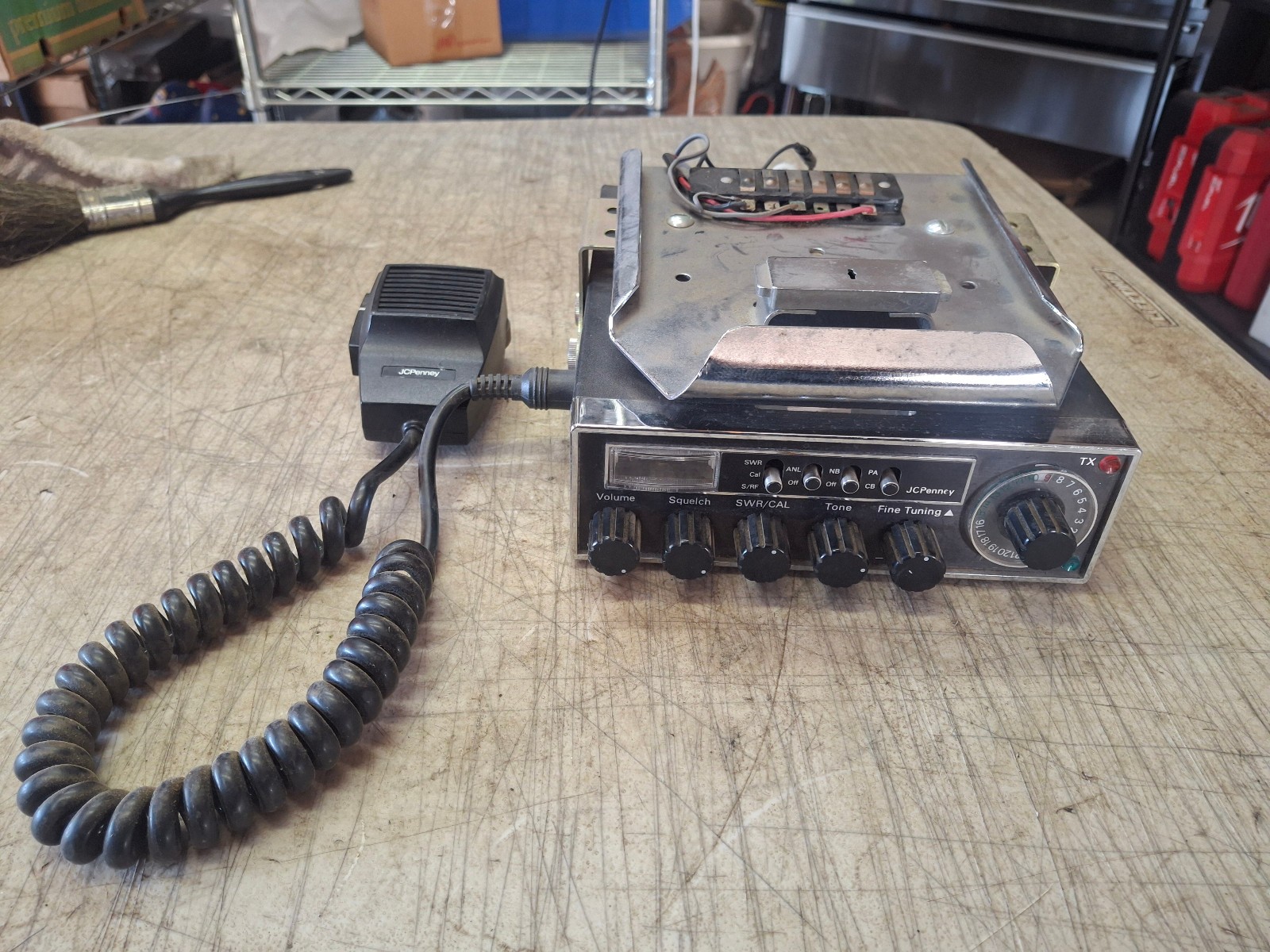 Vintage JC Penny 981 6217 91 2785 CB Transceiver Radio With Mic