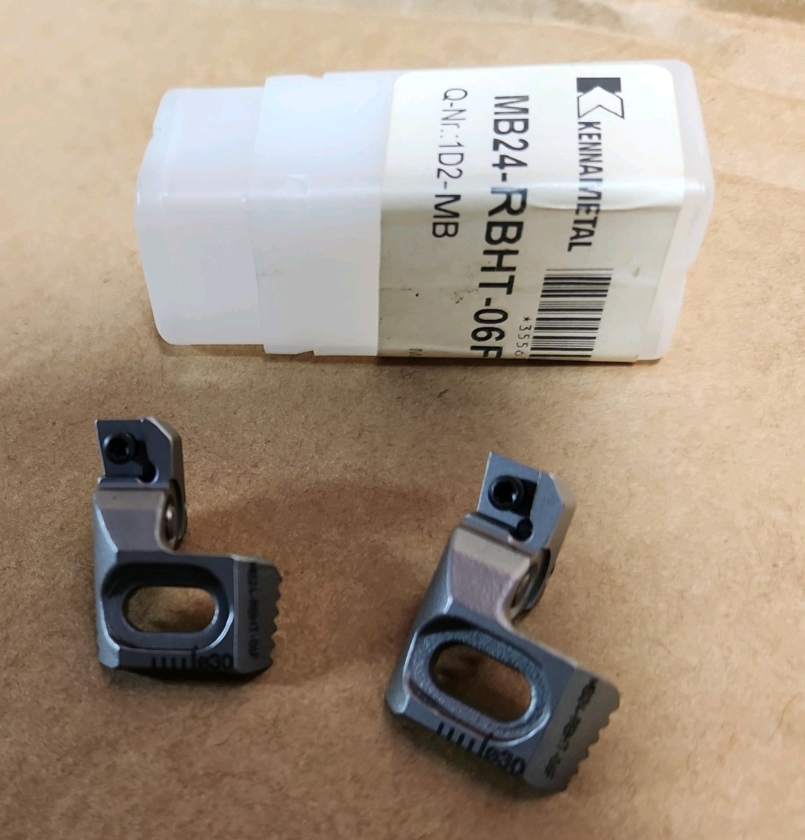 KENNAMETAL SWISS MICRO ADJUSTABLE TWIN BORING HEAD Ø.925"-1.210" SF075-RBHT-24