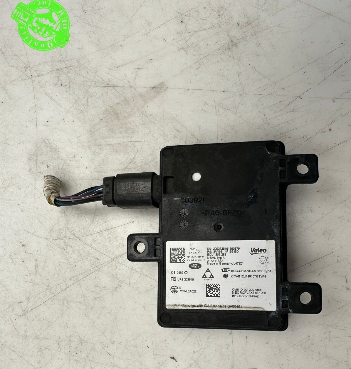 2016-2020 JAGUAR XE XF F-PACE REAR LEFT / RIGHT BLIND SPOT SENSOR CONTROL MODULE