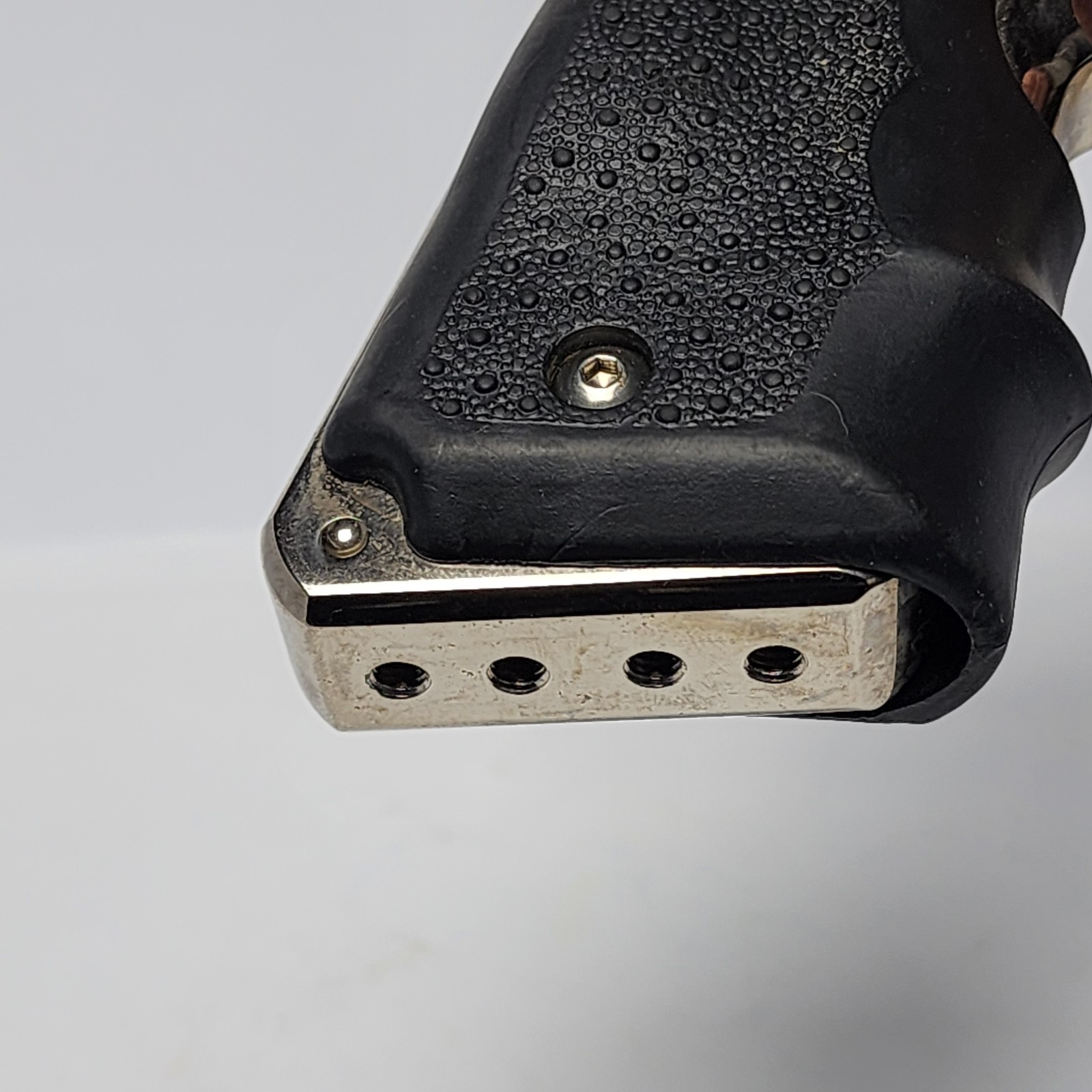 45 Rubber Hump Grips