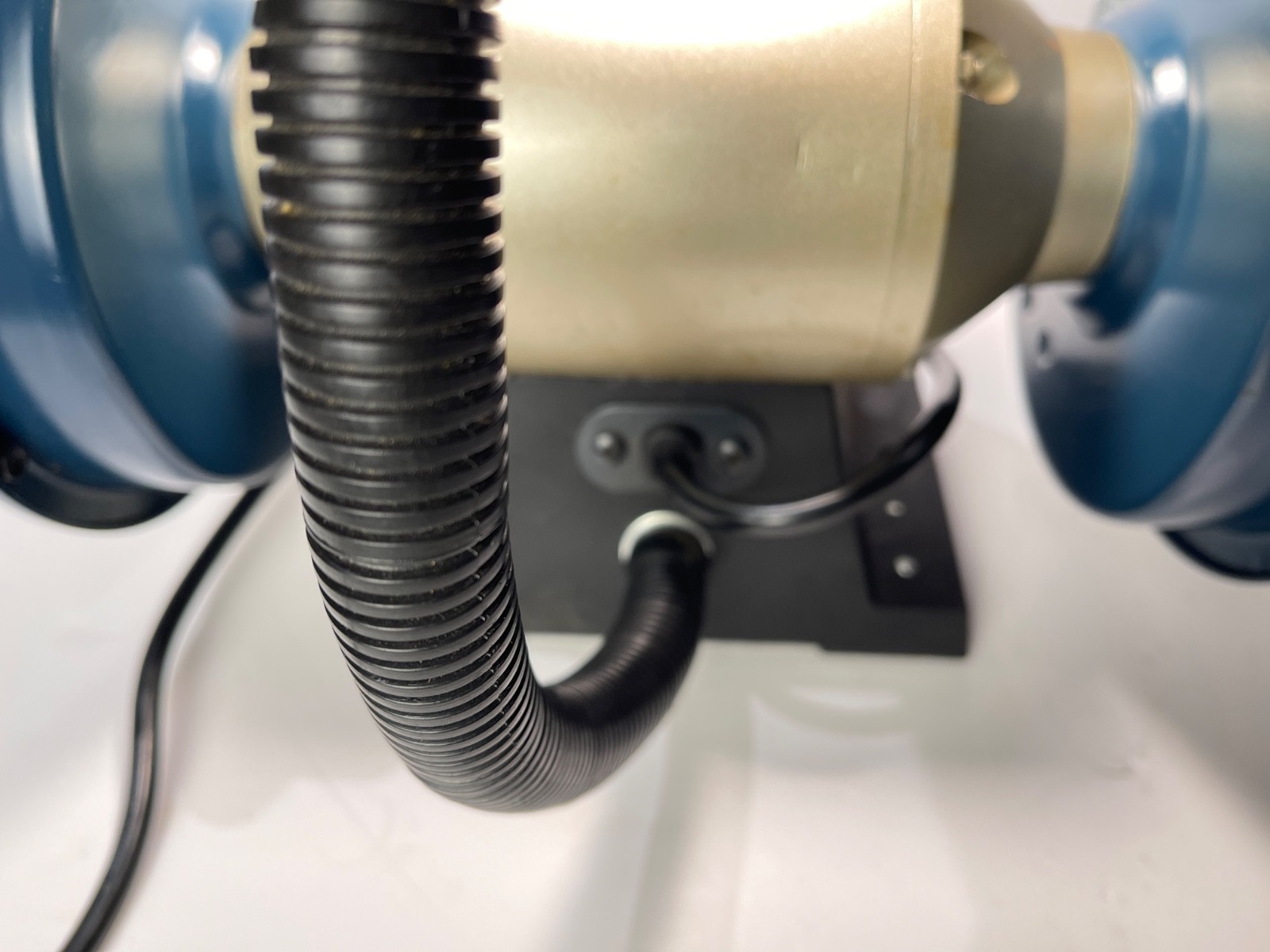 6” Bench Grinder Ryobi Model BGH615 *