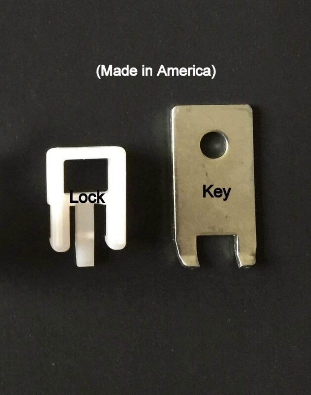 (500 PACK) White Peg Locks. Only Fits Our Plastic Pegboard Hooks (With 20 Keys)