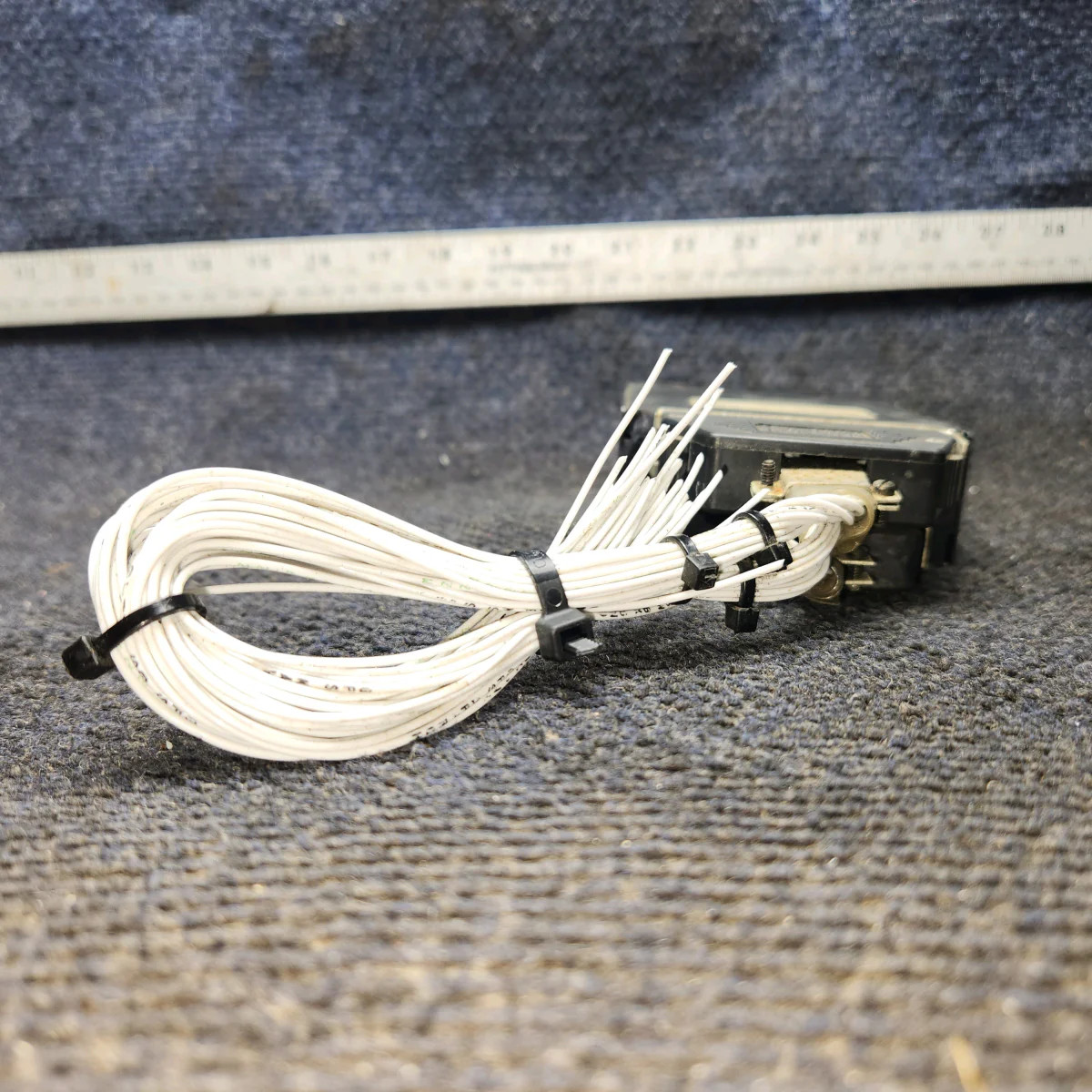 MD41-724 | Mid-Continent | Beechcraft 35-33 | GPS Annunciation Control Unit