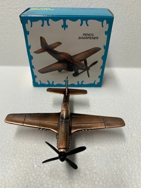 P-51 MUSTANG PLANE BRONZE DIE CAST METAL COLLECTIBLE PENCIL SHARPENER NEW / BOX