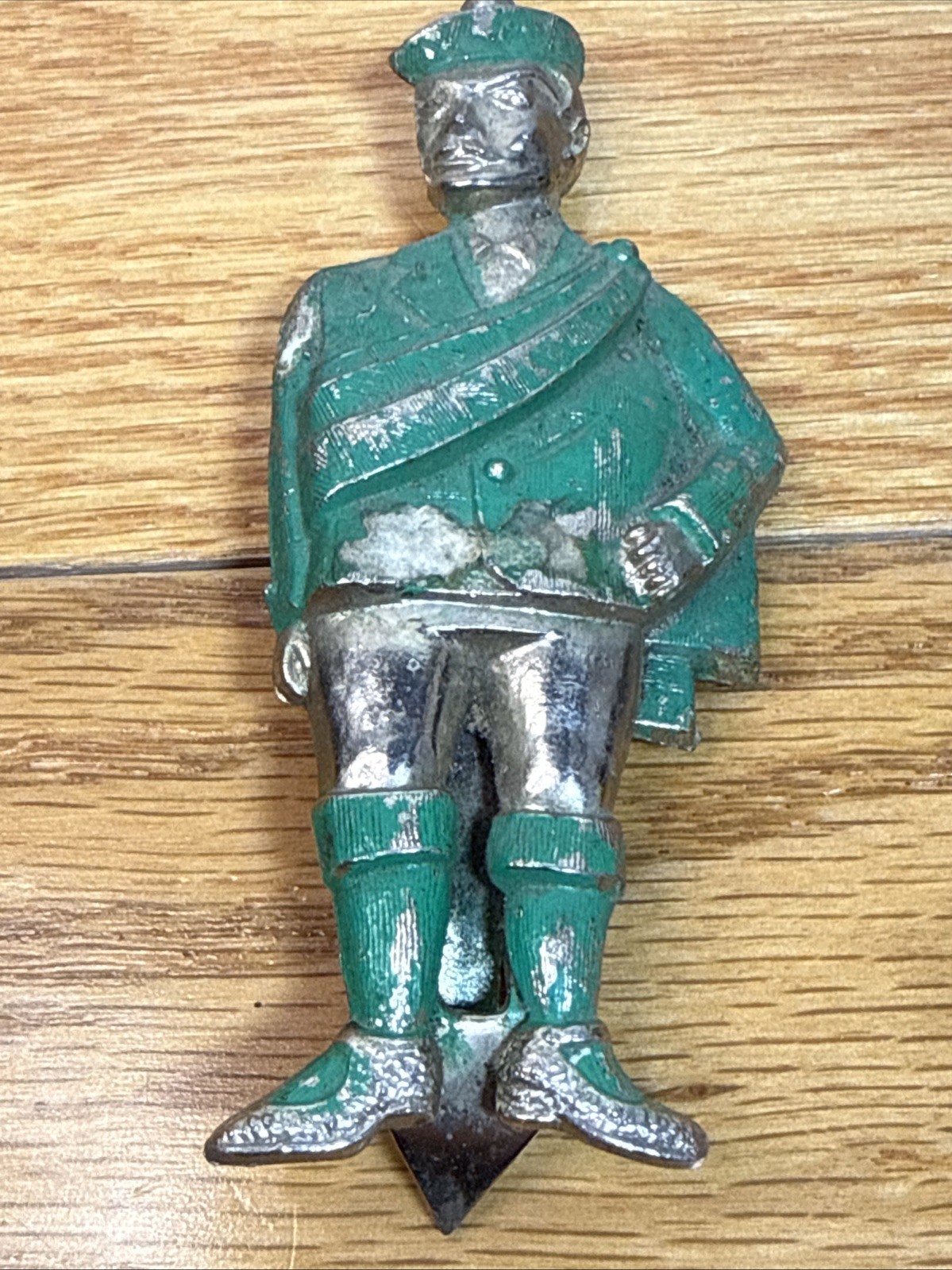 VINTAGE SCOTSMAN CAN/BOTTLE OPENER