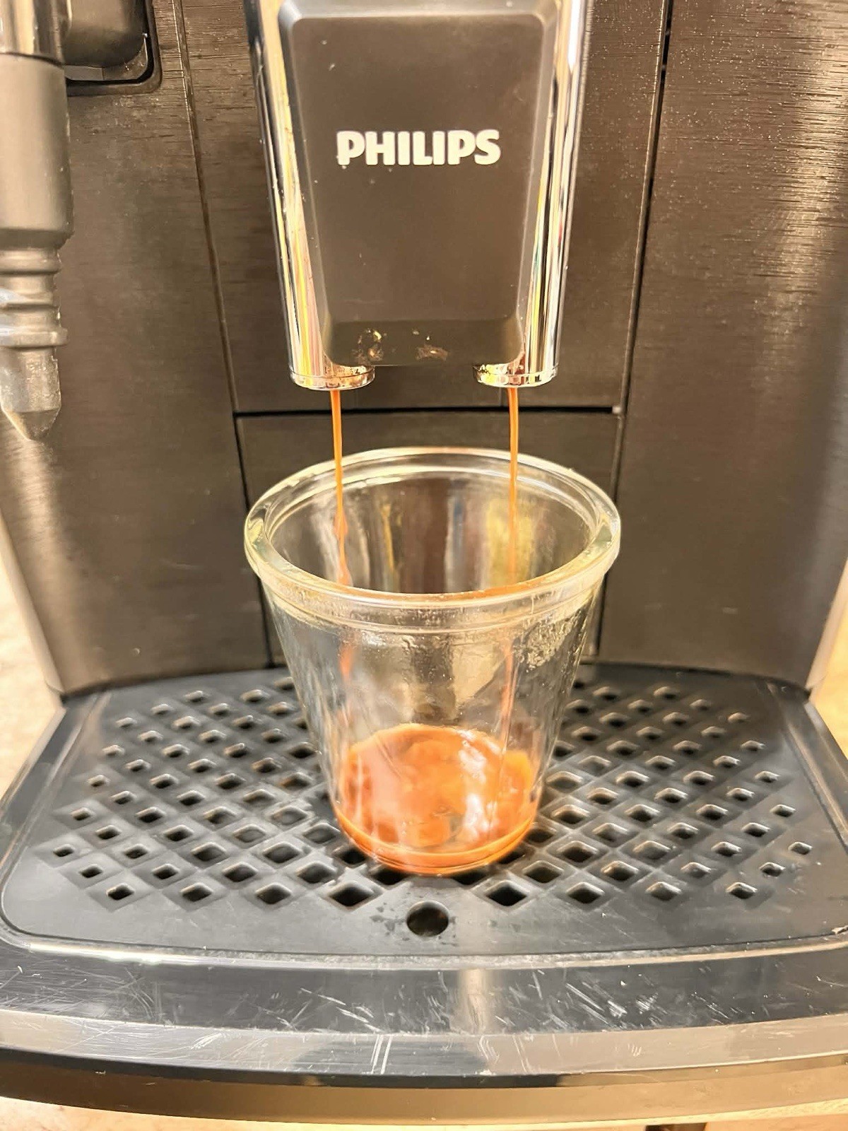 Philips 2220/14 Series Fully Automatic Expresso Machine-READ DESCRIPTION