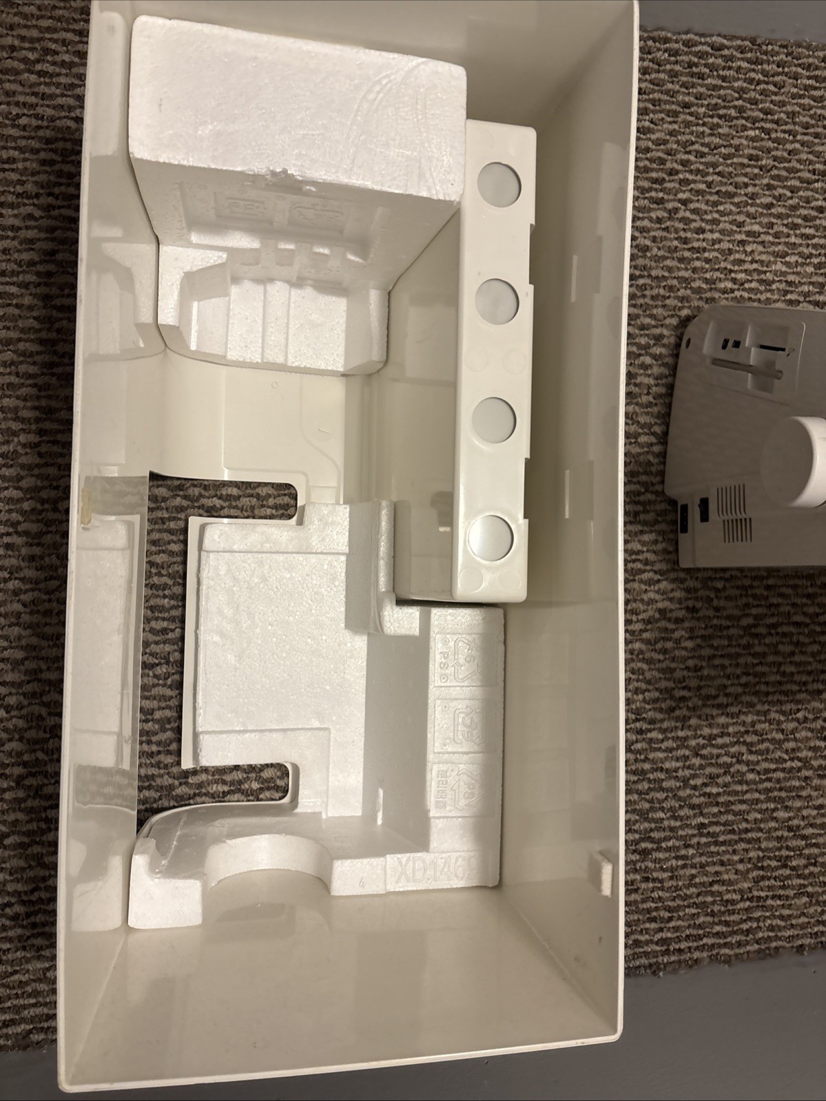 Laura Ashley Innov-ís 5000 Sewing Machine **(Missing Embroidery Attachment)*