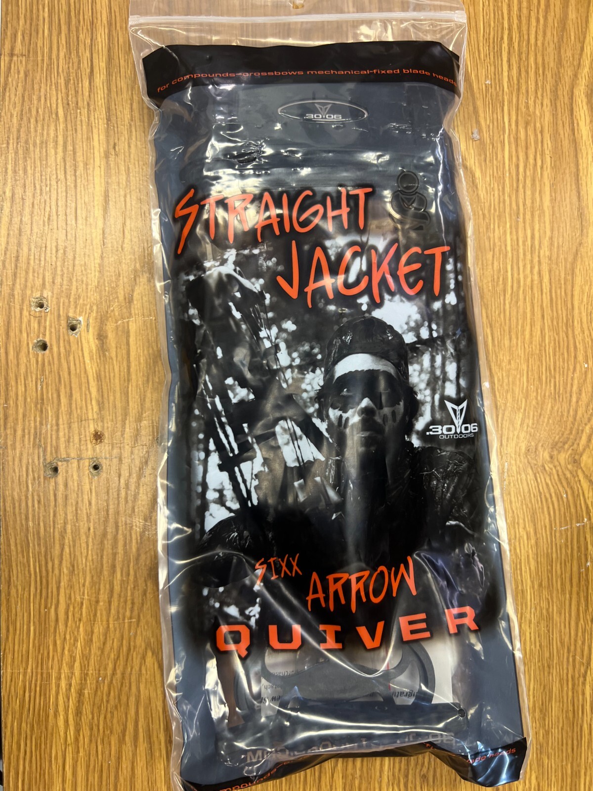 .30-06 Outdoors  Straight Jacket 6 Arrow Quiver Black SJQ-BK