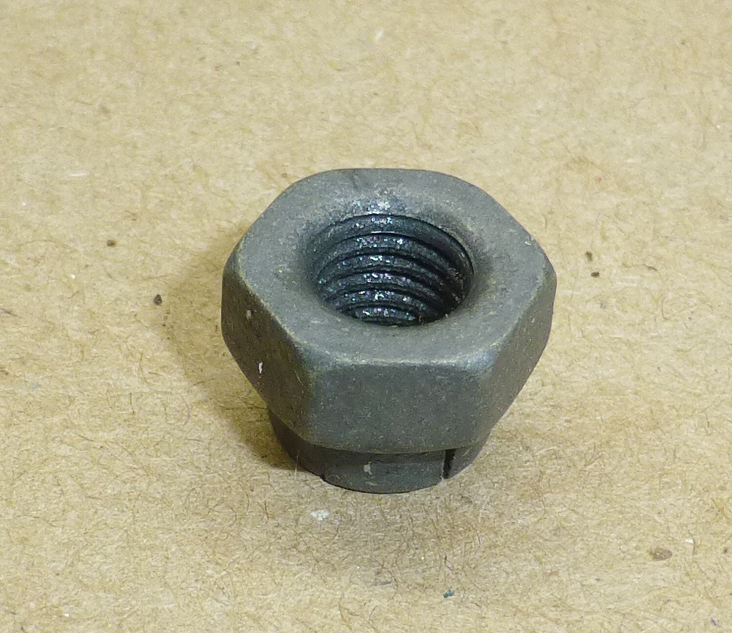 15 pc Fine Thread Flex Top Slit Lock Nuts, 1/4-28, 004