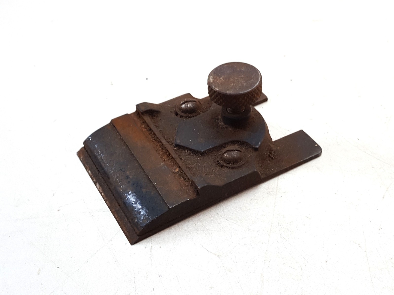 5031 Gage; Cap Iron, 2" Wide