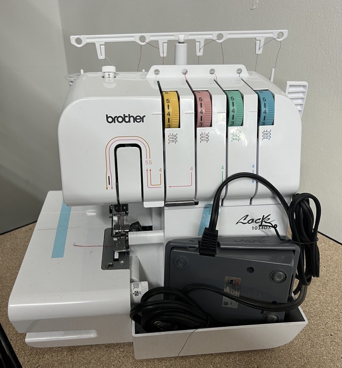 Brother 1034D Serger - GREAT CONDITION - ORIGINAL BOX