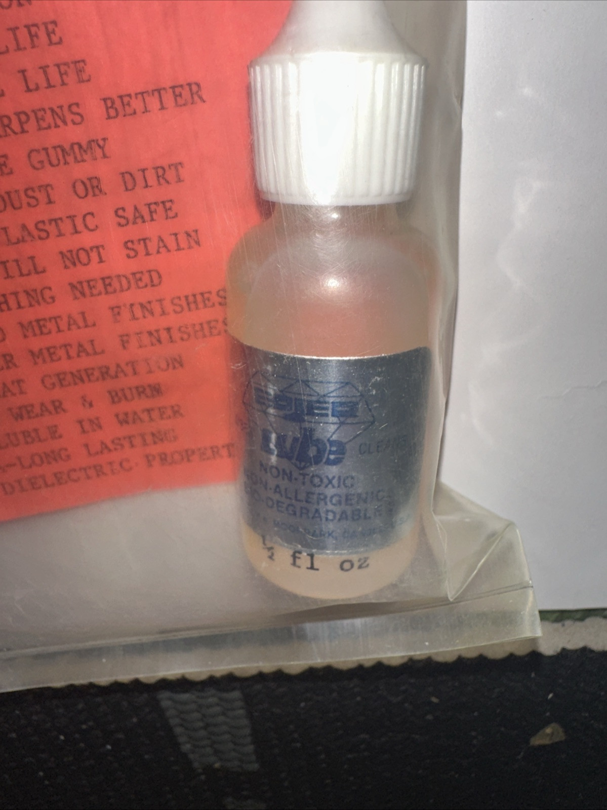 Edjer Lube 1/2 oz. Non Allergenic Bio Degradable Multipurpose New Vintage RC Car