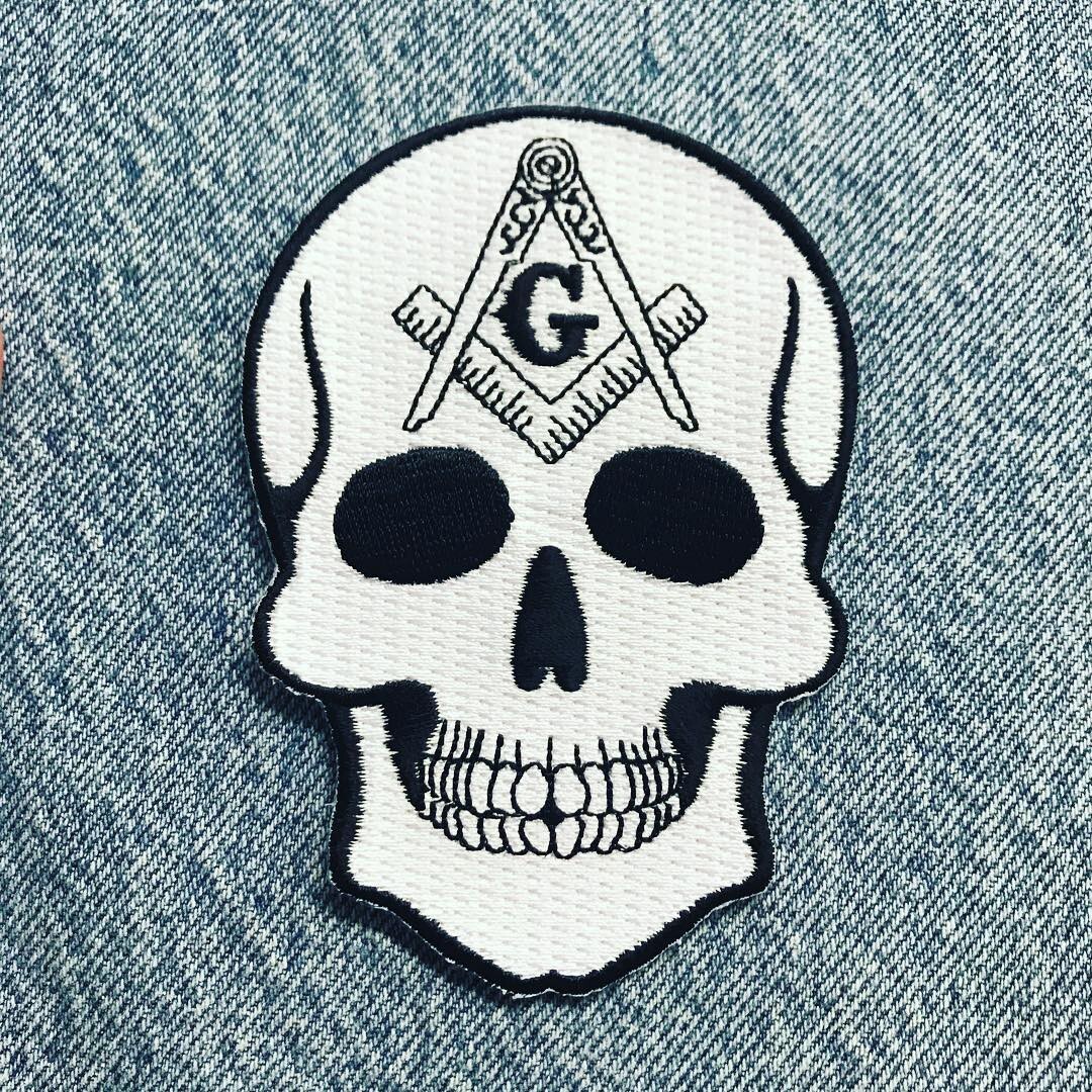 MASONIC SKULL EMBROIDERED PATCH iron-on FREEMASON SQUARE COMPASS MASON LOGO new
