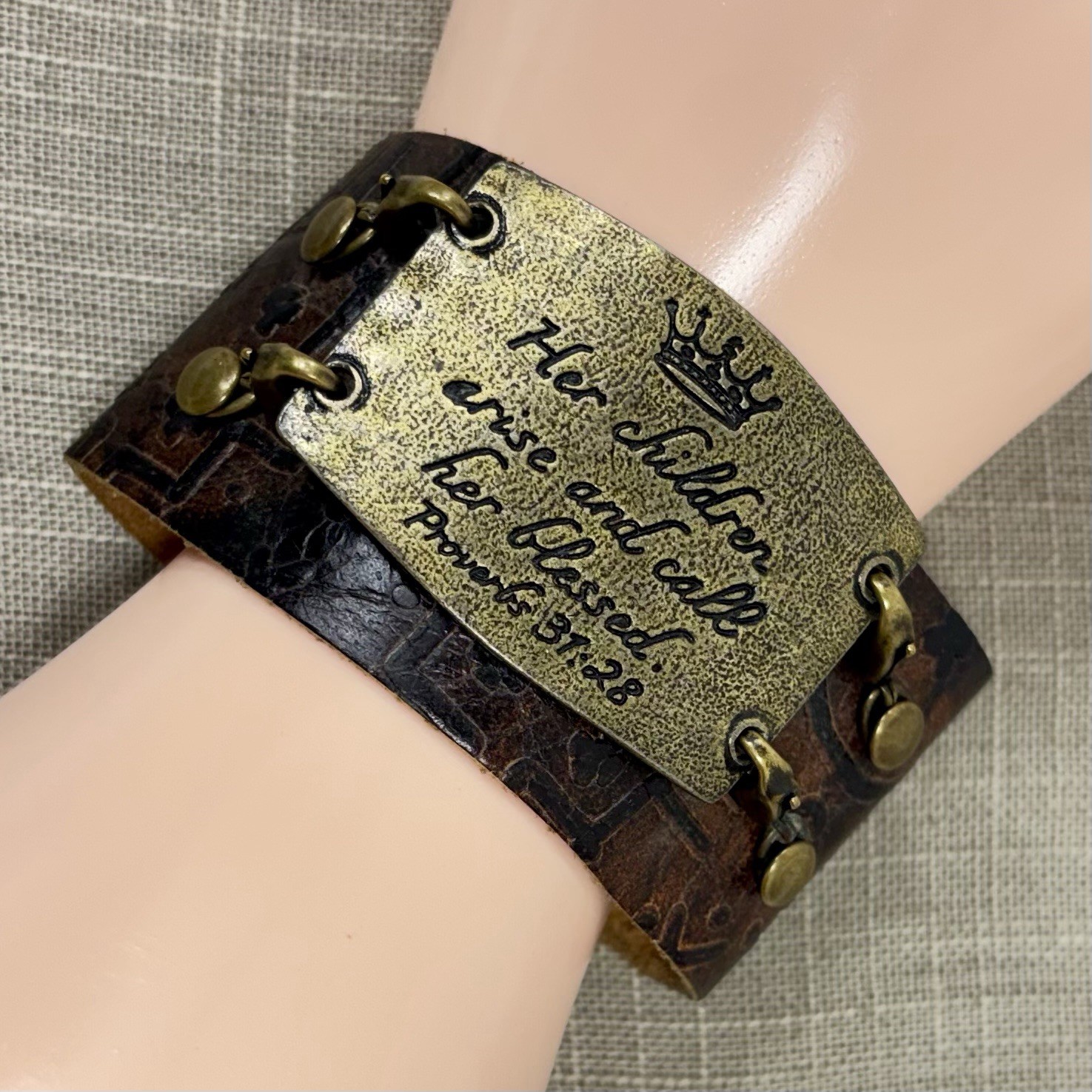 Lenny & Eva PROVERBS 31:28 Removable Plate Cuff Bracelet Textured Brown Leather