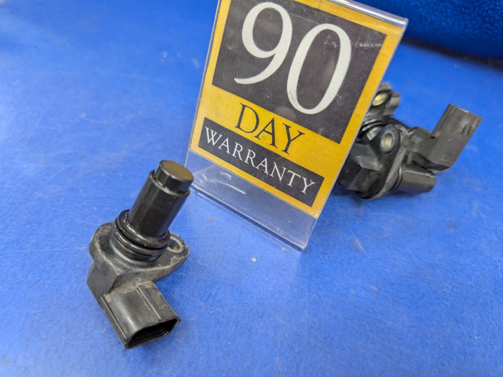 *QUANTITY 1* 10-21 JAGUAR XJ XF LAND ROVER  ENGINE CAMSHAFT POSITION SENSOR OEM