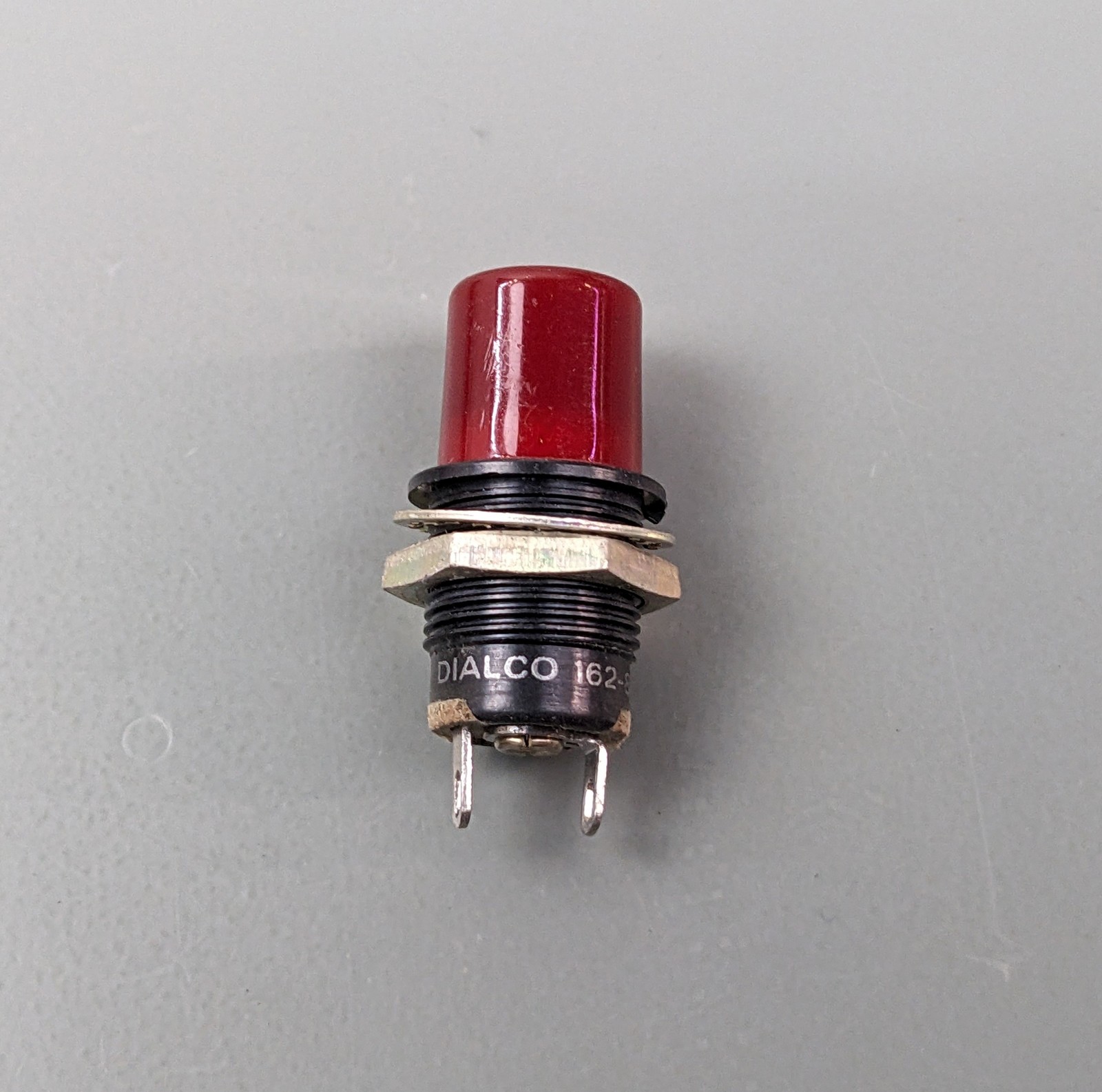 (2) Dialight 162-8430-1471-502 Bulb Mounts with Red Lense