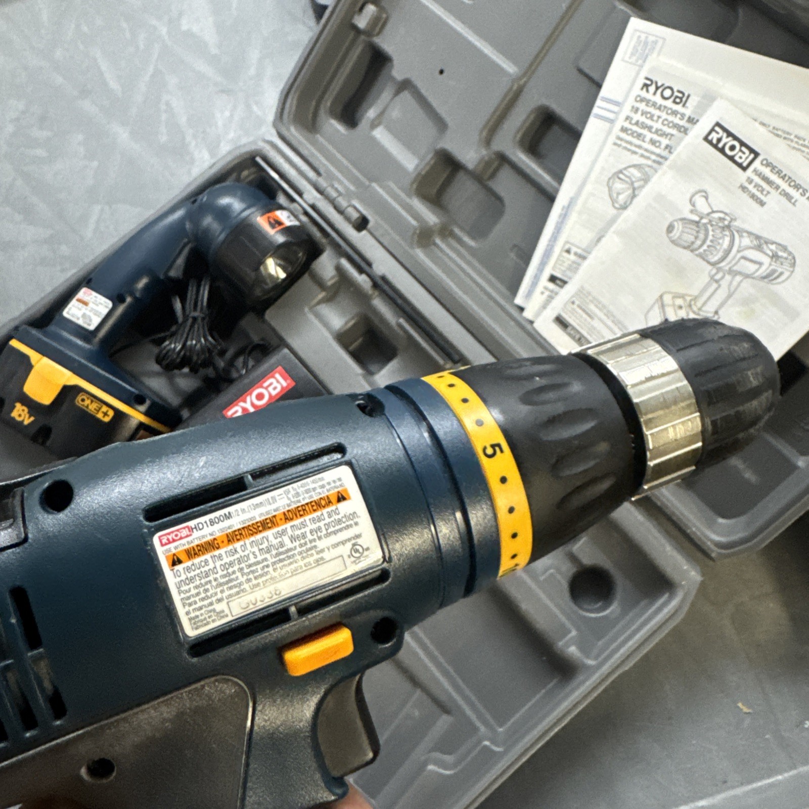 RYOBI TOOLS Tool Set SA14402 DRILL & FL1400 FLASHLIGHT KIT (TDW002188)