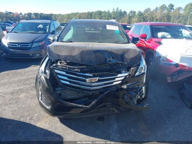 XT5 2018 Glove Box 4921667