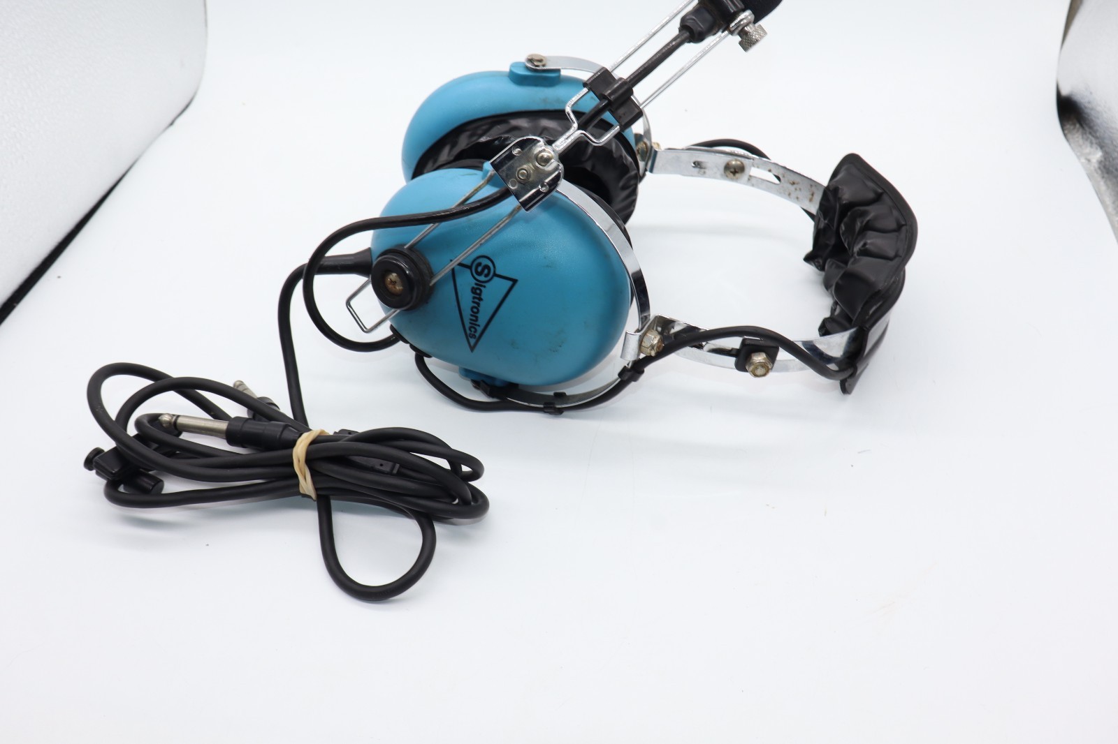 Sigtronics Headset with Microphone and Earpads | Model S-45 | Used