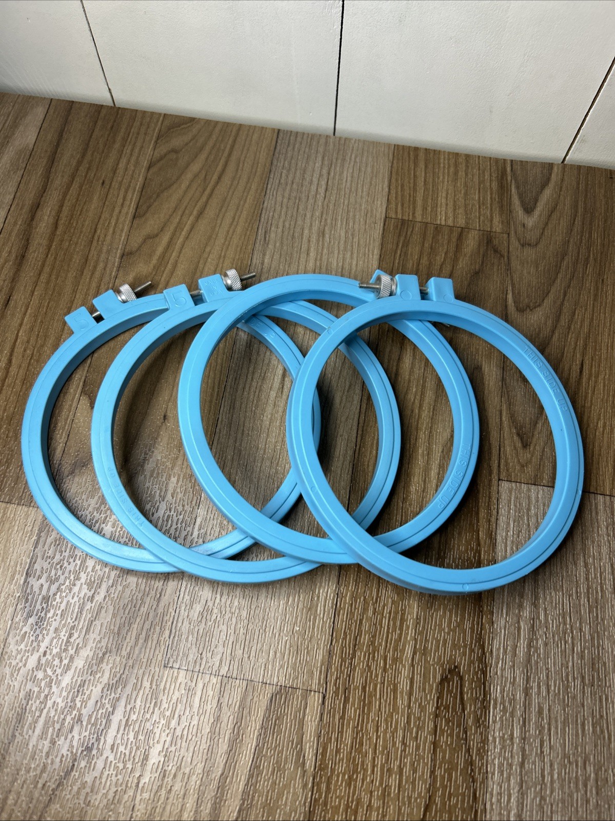 Lot Of 4 Embroidery Hoop Plastic Craft Hoop Art Tool 6 Inch Made USA Turquoise