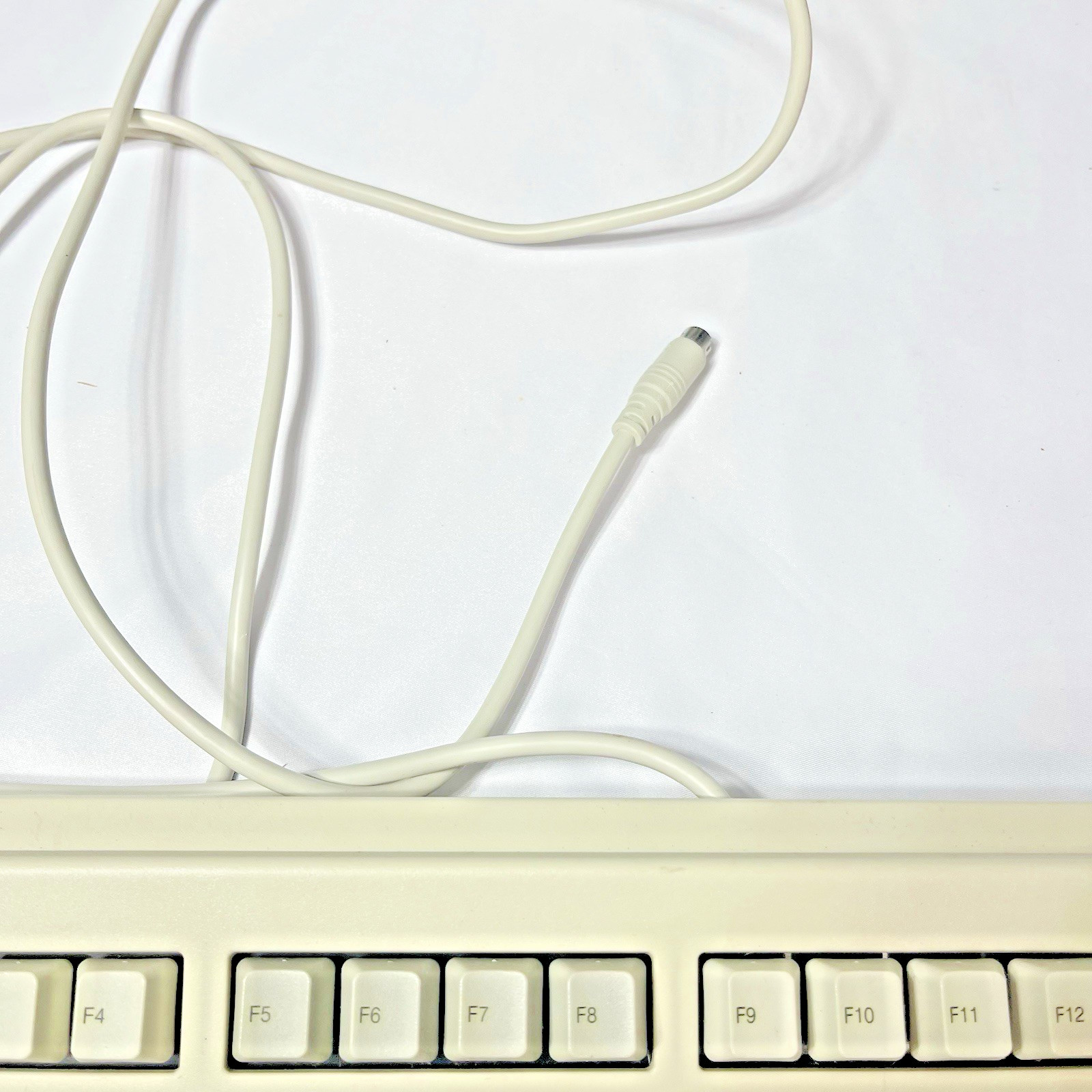 Wired Keyboard NMB Technologies RT6856TW Microsoft Windows 95 Vintage