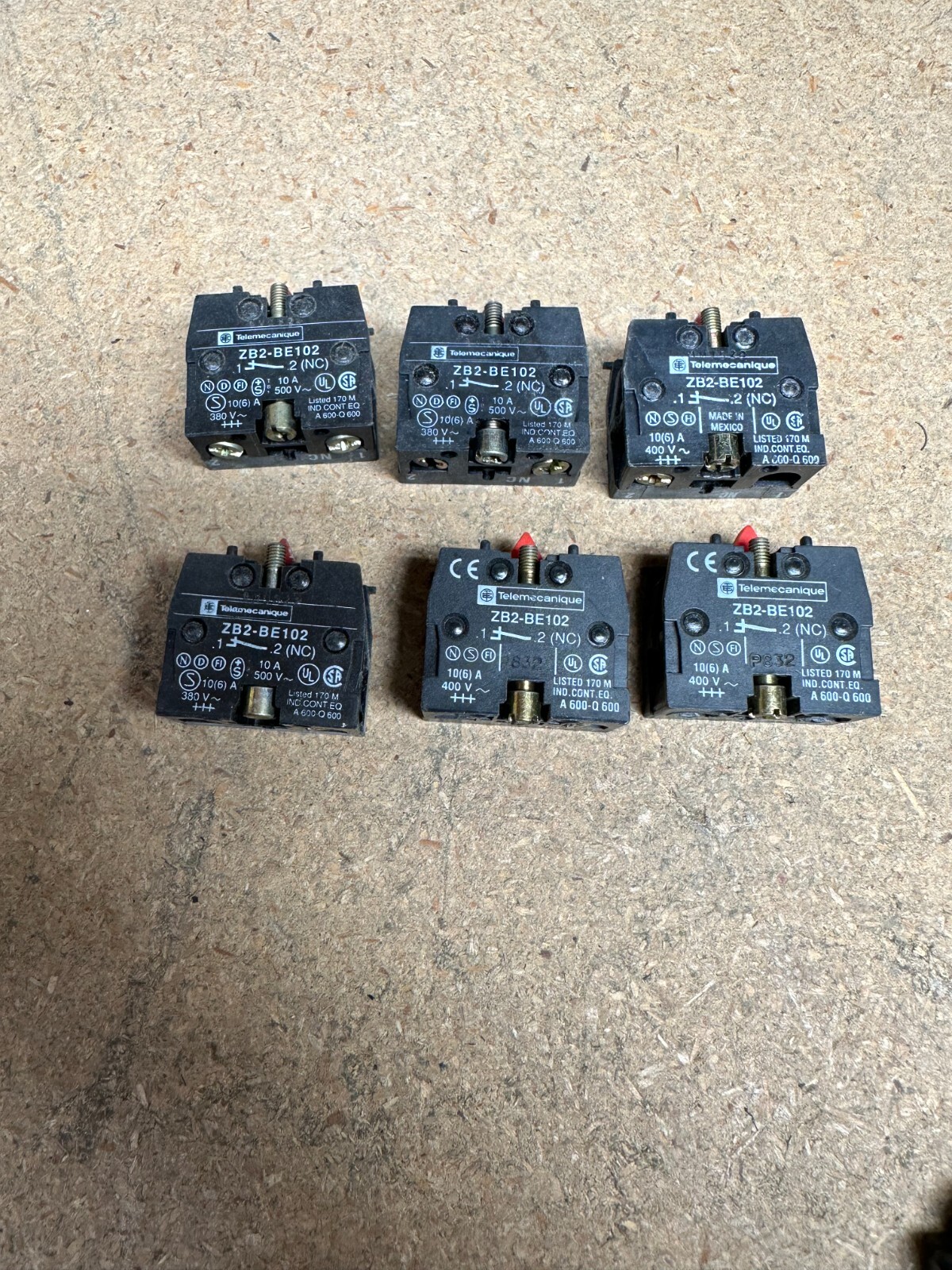 ZB2-BE102 Telemecanique Contact Block (lot of 6) NEW