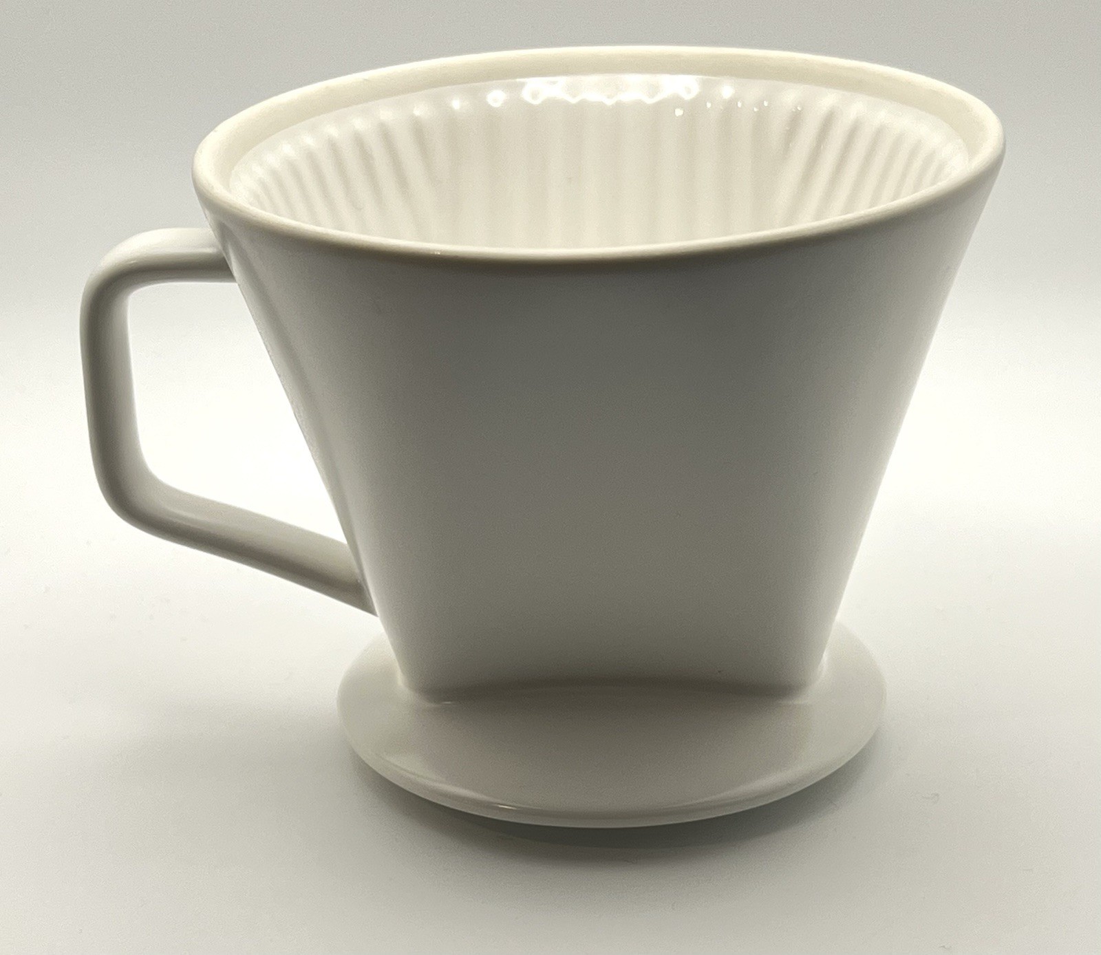 Starbucks White Ceramic Classic Pour Over Coffee Maker