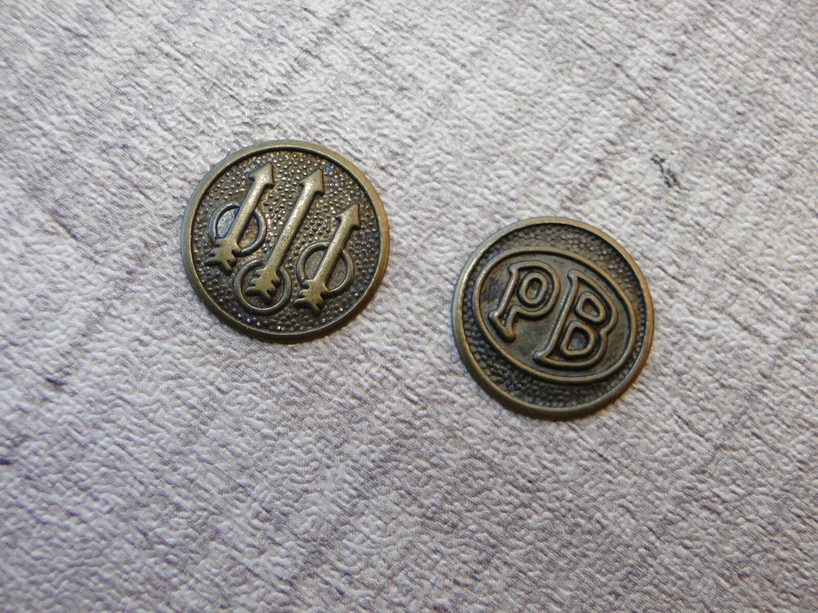 Beretta® Round Medallion Grip Insert Set, Pietro Beretta PB & Trident Arrow .5"