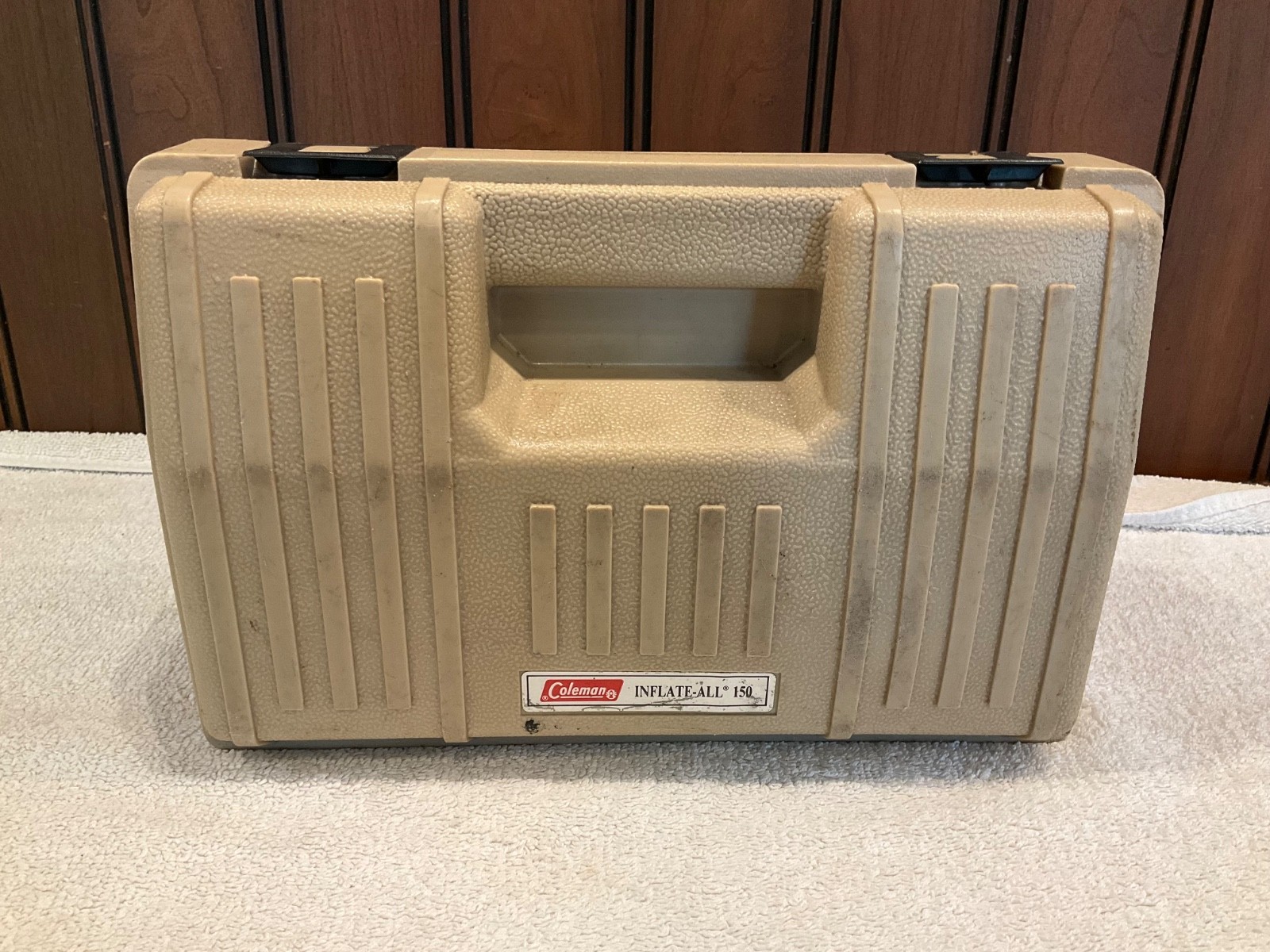 Vintage Coleman Inflate-All 150 Portable Air Compressor Pump Model 2239D Case