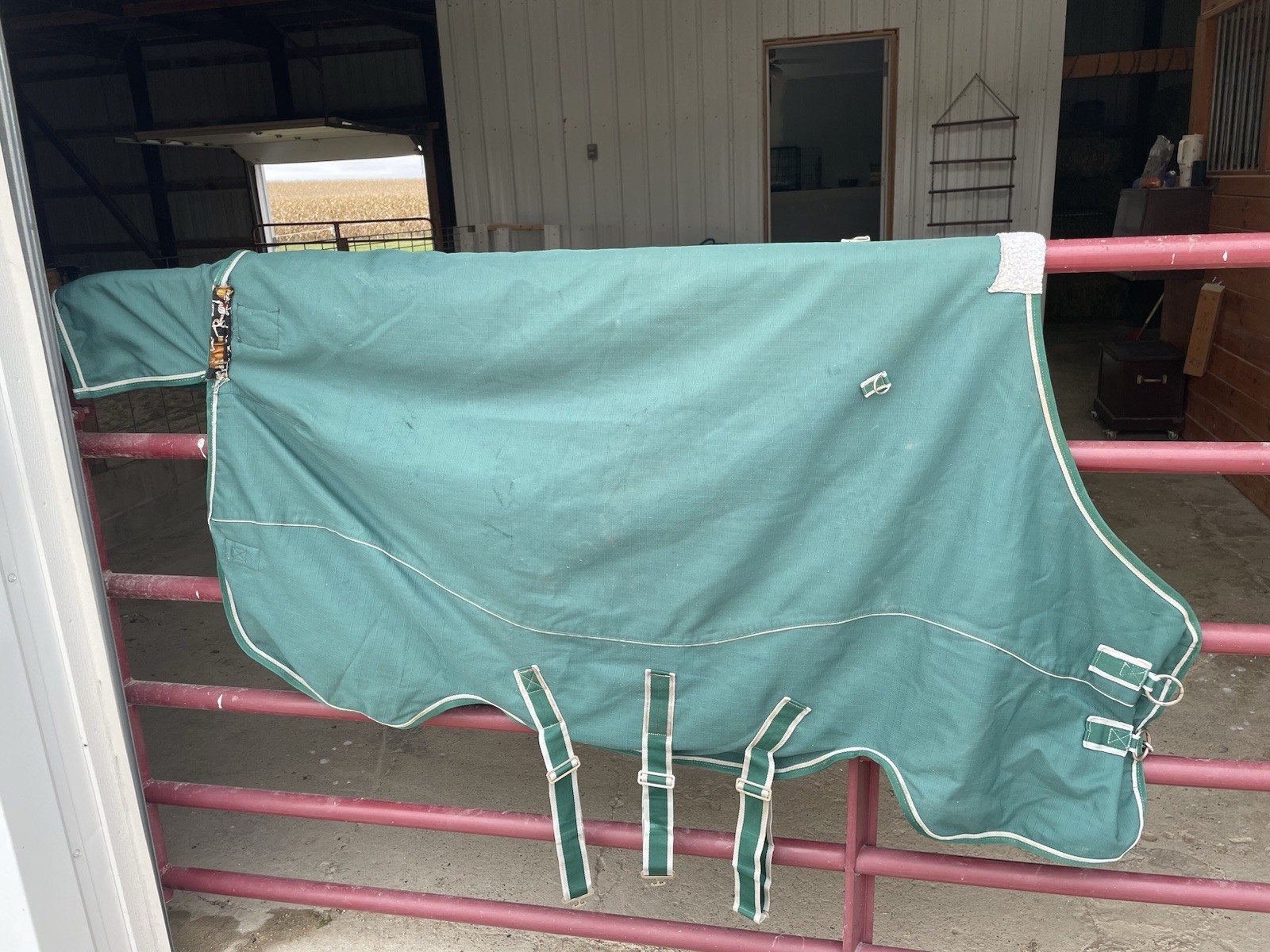 Defender Horse Pony Turnout Waterproof Winter Blanket 69”