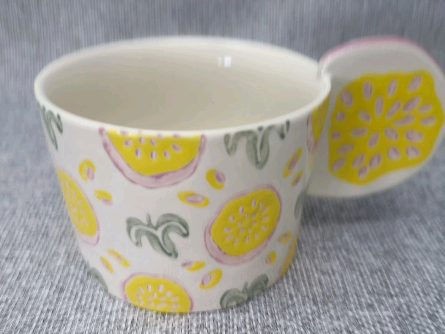 Alex and Zoe Fruit Handle Fruit Mug