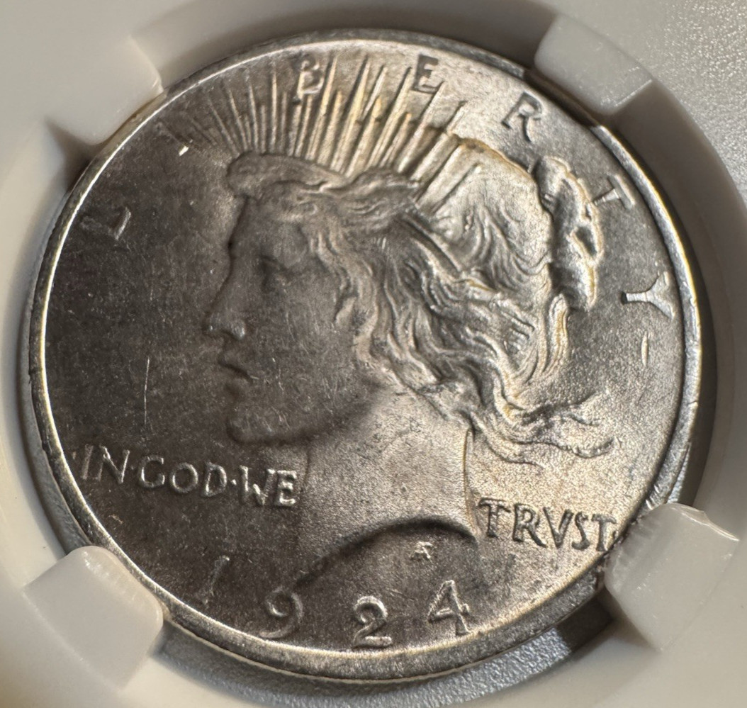 1924‑P Peace Dollar MS62–MS64 Range • Bright Luster • 26.702g
