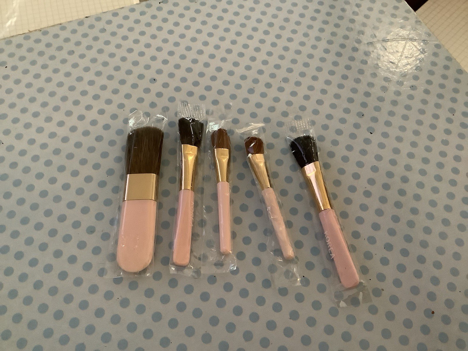 Lot of 5 New In Package  Pink Vintage Brushes