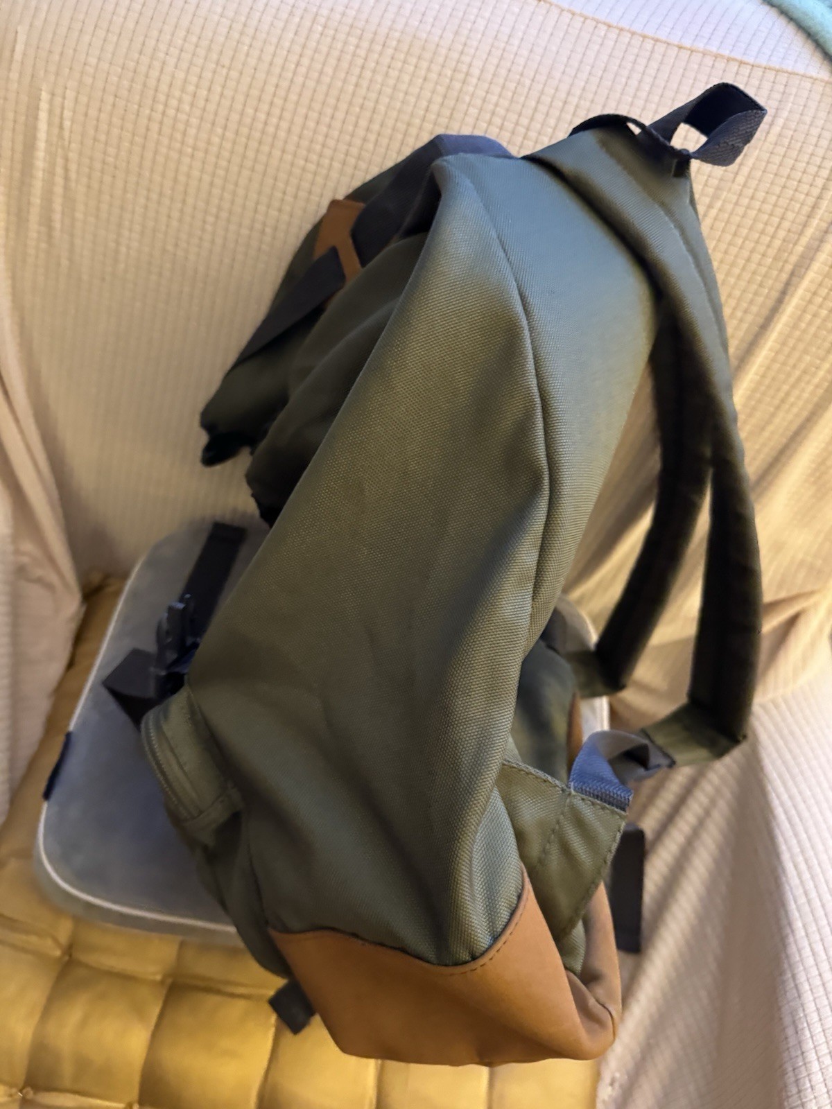 Mossimo Supply Company Wanderer Hiking Backpack Green